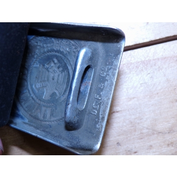 Pas klamrą aluminiową